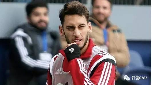 15, 蓝鹰中场核心伤退恐缺阵数周  