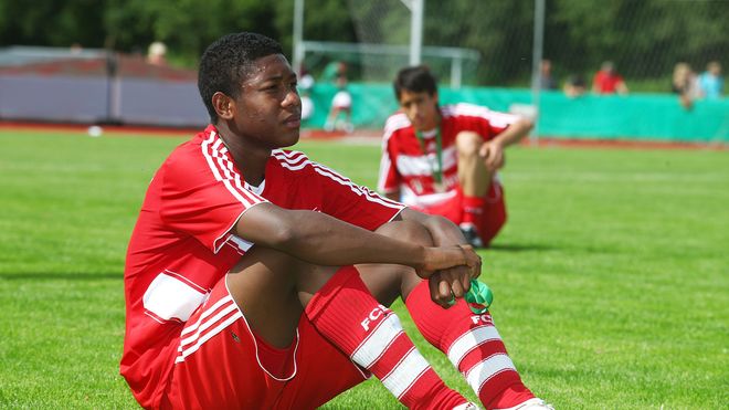  拜仁慕尼黑青训小将租借升至一线队  